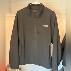 Men’s black The North Face Apex Barrier Soft Shell Jacket Size Large